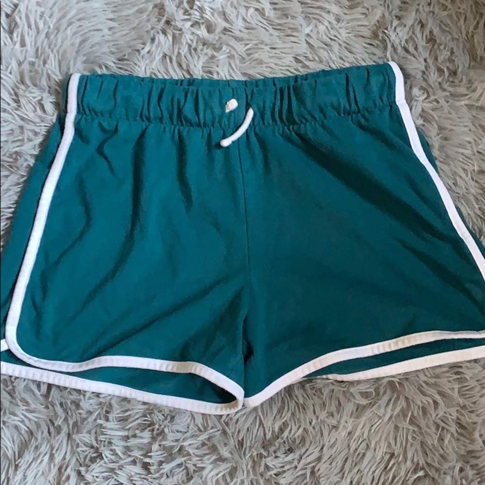 Shorts - Picture 2 of 3